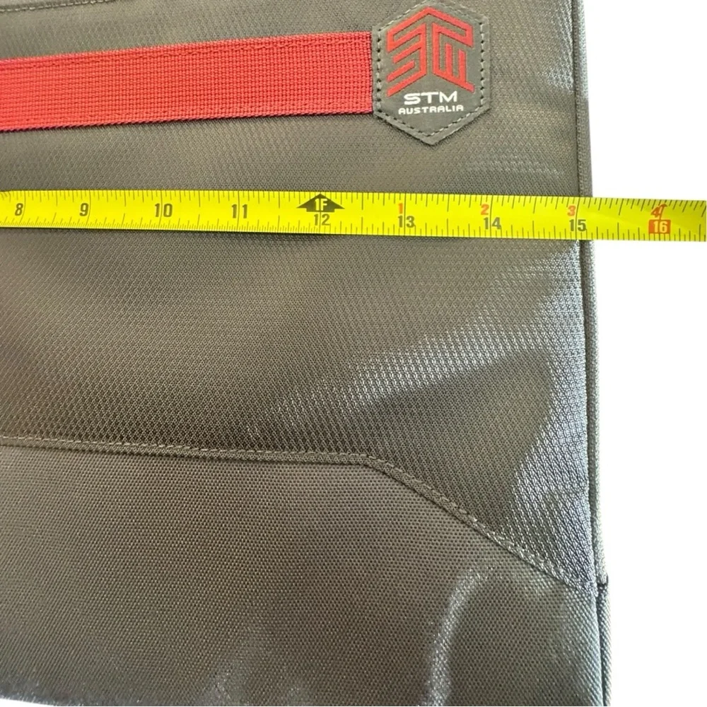 NWT STM SUMMARY 15” Laptop Soft Case